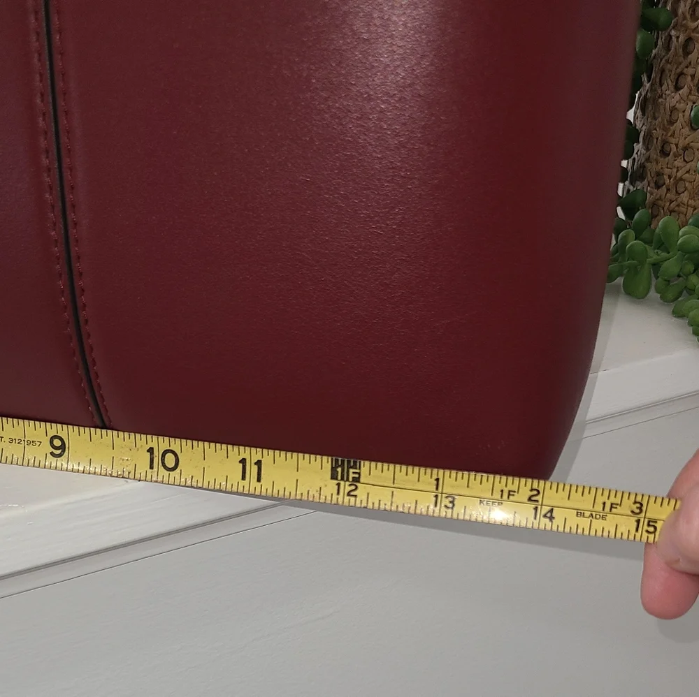 Tory Burch Wine Red Leather Tote with Green Interior - Picture 9 of 12